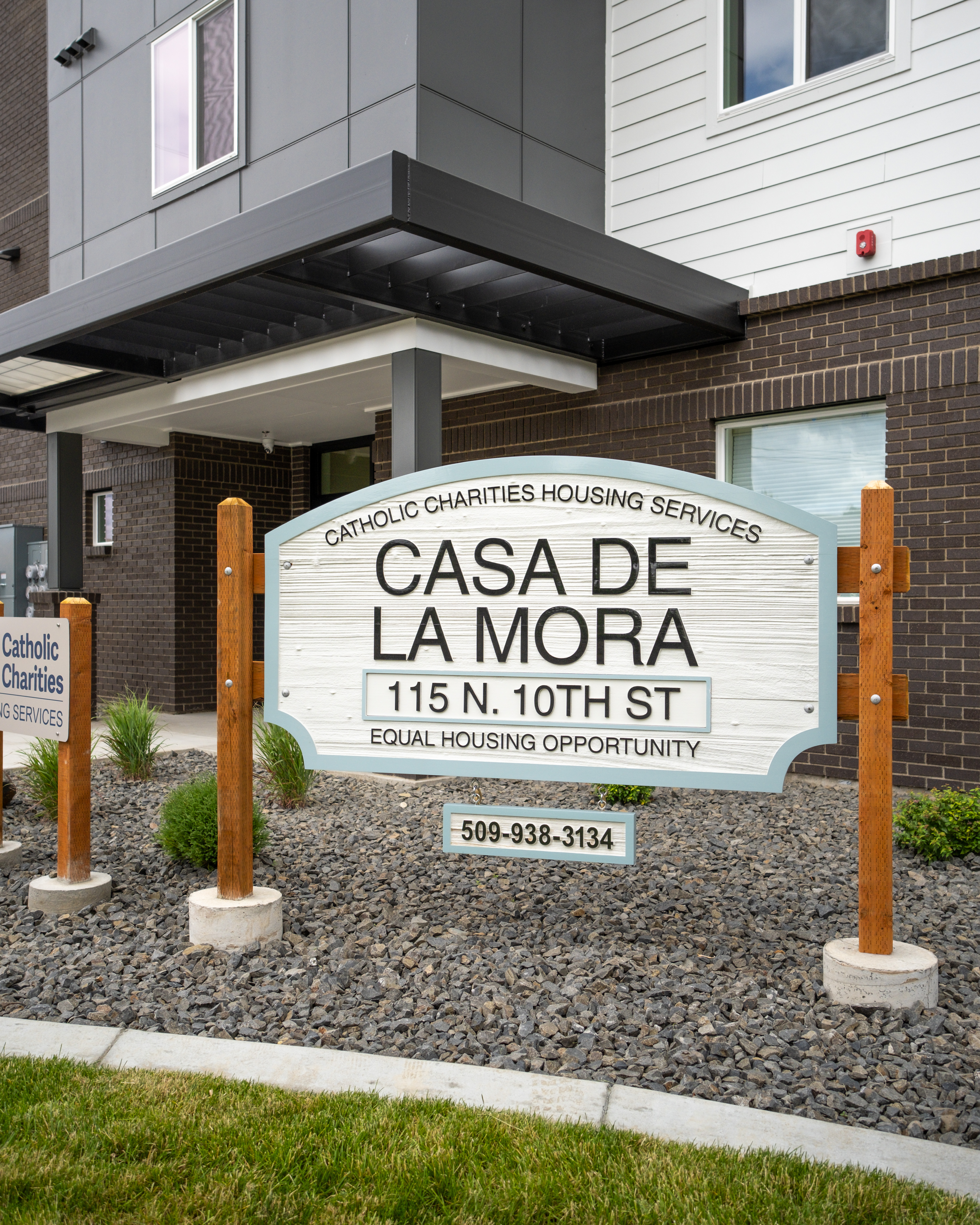 CCHS Opens Casa de la Mora Housing Community in Yakima